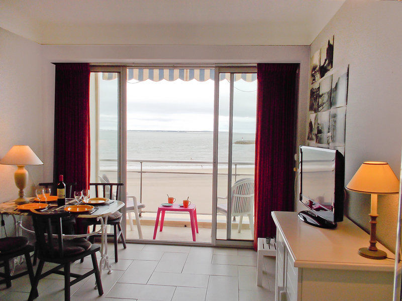 Les Autans Hotel Royan Exterior photo